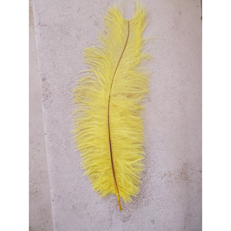 PLUMA DE AVESTRUZ AMARILLA 35 CM