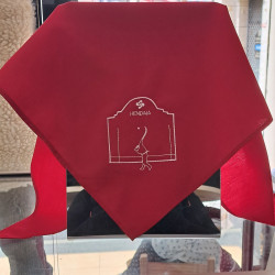 Pañuelo rojo fronton bordado